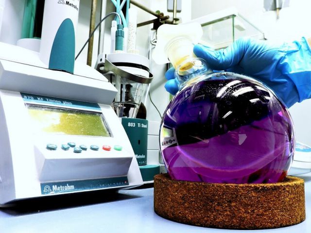 Karl Fischer Titration Karl Fischer titrator for volumetric water determination in an organic chemistry laboratory. With it, water contents of a few ppm to 100% in solid, liquid and gaseous samples can be reliably and precisely determined.