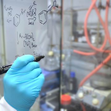 Discovery and Optimization of synthetic routes in organic chemistry research